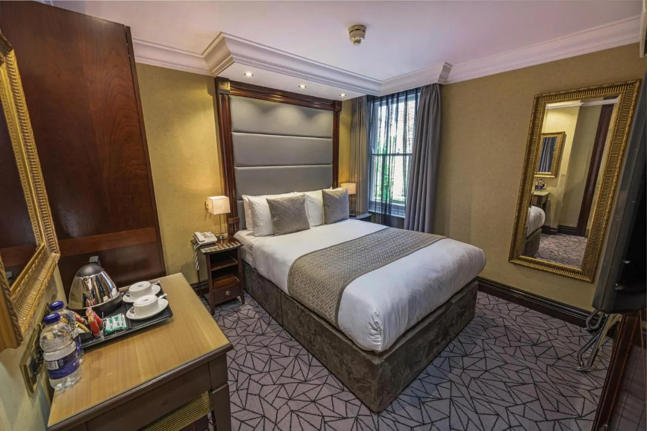 Small Double Room